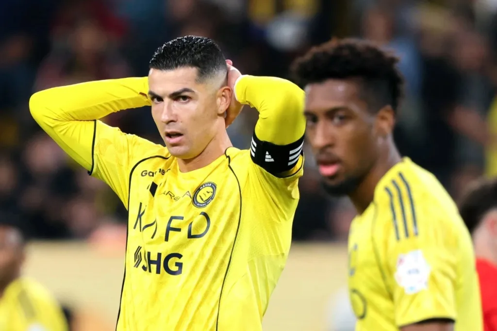 C.Ronaldo bất ngờ nổi loạn, từ chối ra sân ở Saudi Arabia