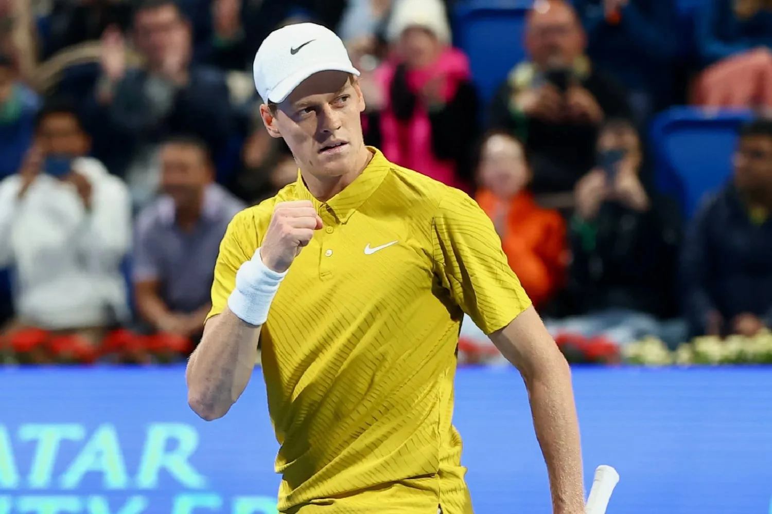 Sinner, Alcaraz dễ dàng tiến vào tứ kết Qatar Open 2026